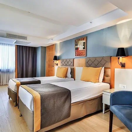 Saturn Palace 5*