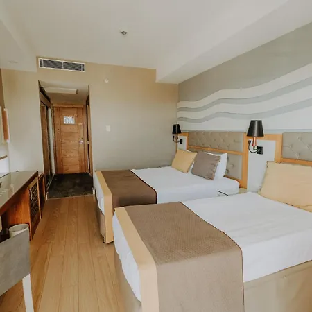 Saturn Palace 5*