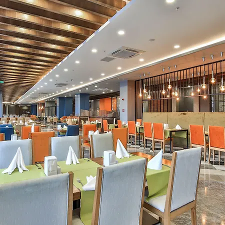 Saturn Palace מלון אנטליה