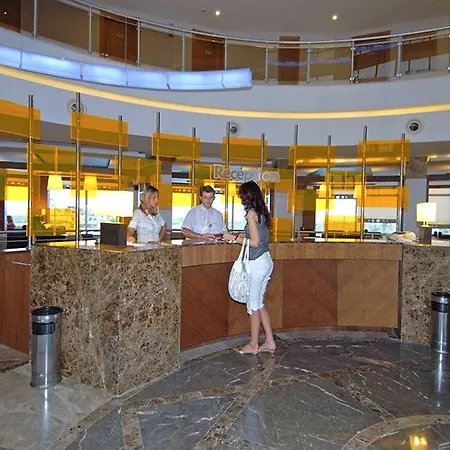 Saturn Palace ホテル