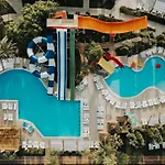 Ξενοδοχείο Saturn Palace