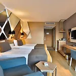 Saturn Palace Ξενοδοχείο 5*