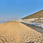 Saturn Palace Ξενοδοχείο 5*