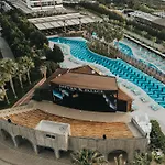 Saturn Palace