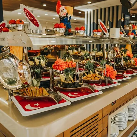 Saturn Palace מלון אנטליה
