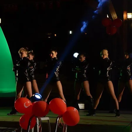 Saturn Palace 호텔 5*