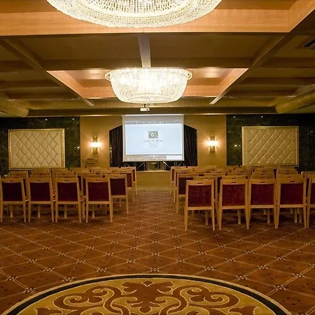 Saturn Palace Hotell 5*