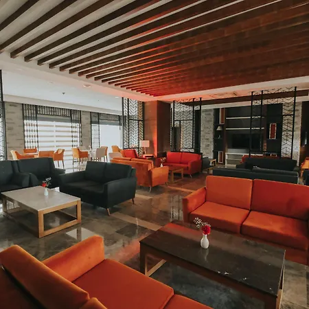 Hotel Saturn Palace