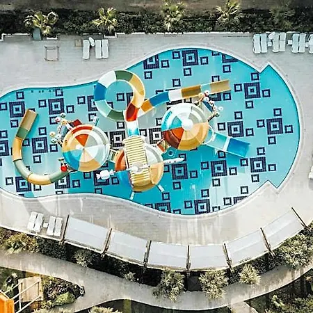 Hotell Saturn Palace