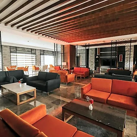 Hotell Saturn Palace