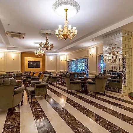 Saturn Palace Hotell 5*