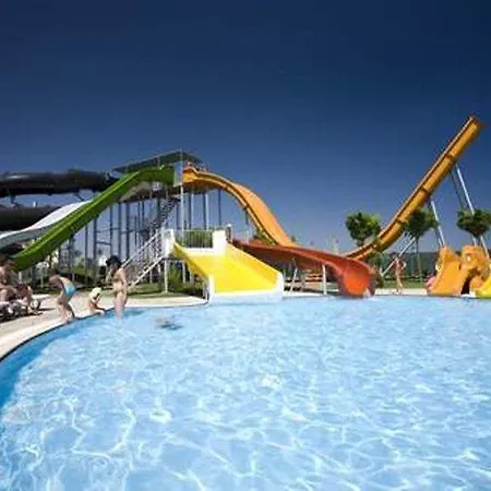 Saturn Palace Hotel 5*