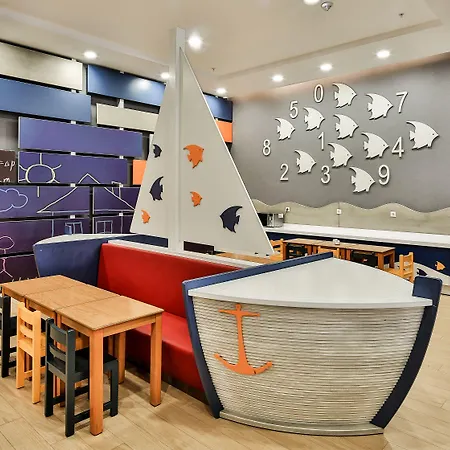 Saturn Palace Ξενοδοχείο 5*